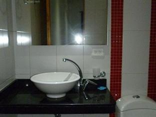Arthur House Hotel